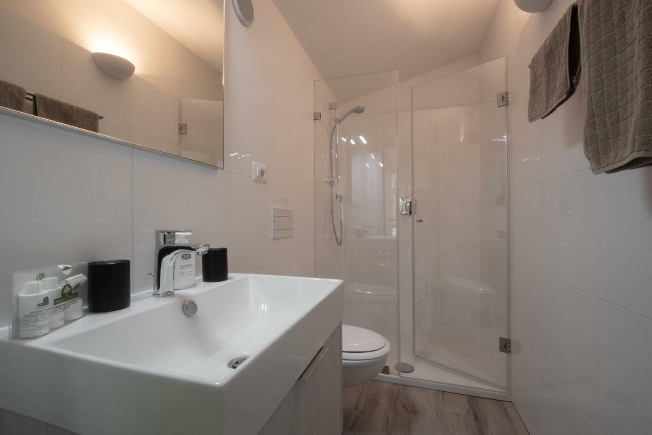 The Loft Apartment Monte del Lago